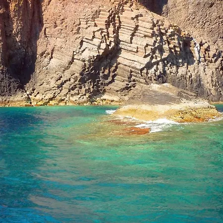 Solacargese-les Chemins De Sonia-terrasse Face à La Mer-cargèse La Grecque Cargèse