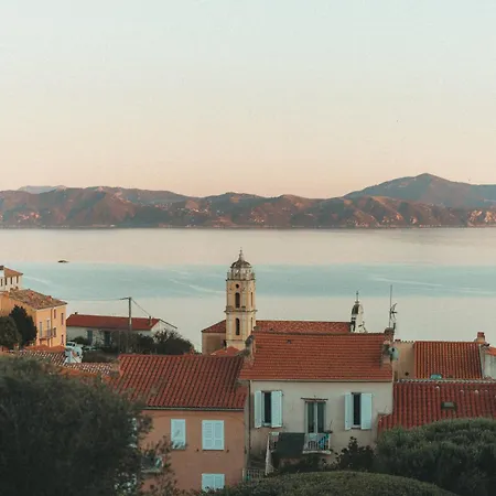 Solacargese-les Chemins De Sonia-terrasse Face à La Mer-cargèse La Grecque * Cargèse